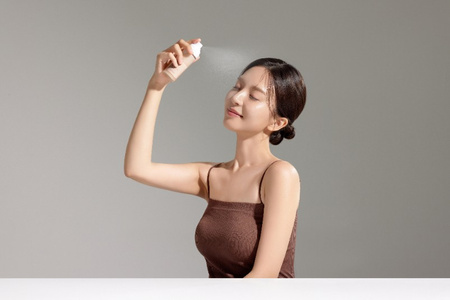 Dr.Ceuracle - Vegan Kombucha Tea Mist - 80ml - Rozświetlająca Mgiełka Do Twarzy